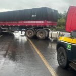 MARANHÃO: Polícia investiga furto de arroz de caminhão que tombou na BR-226