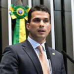 Lula ouve das Forças Armadas que falta recursos até para combustível