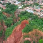 Manifesto de 21 vereadores rechaça pedido de impeachment do prefeito Eduardo Siqueira