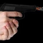 Prefeito se apresenta à polícia após operação que investiga desvio de R$ 56 milhões