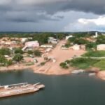 IMPERATRIZ: Mãe dá tapas no próprio filho após ele ser preso suspeito de roubo