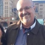 Homem invade casa da ex-companheira, tenta matá-la, foge com o filho e vai preso